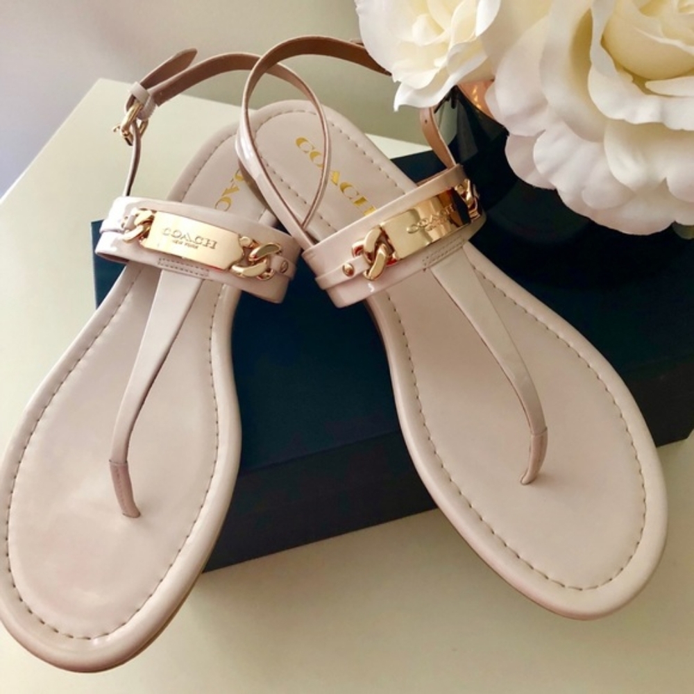 New Coach Caterine Patent Leather T Strap Sandal - Picture 1 of 8